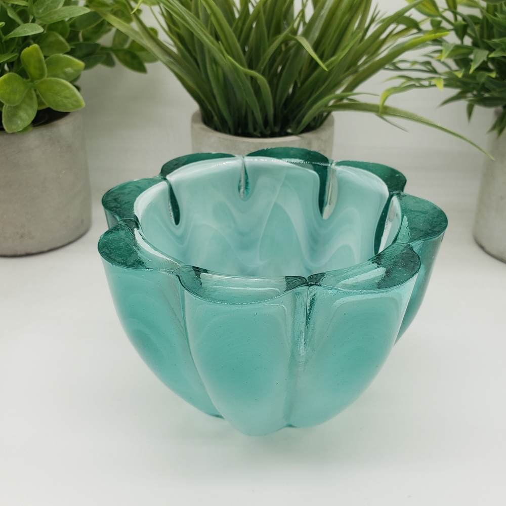 Vitrocolor Recycled Agate White Teal Blue Floral Design Art Glass Bowl - Picture 3 of 8